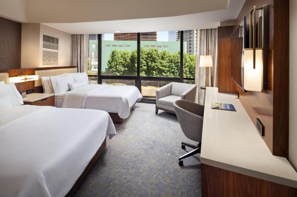 The Westin Bonaventure Hotel & Suites, Los Angeles - Image 4
