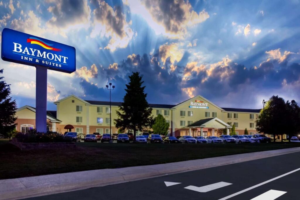 Baymont by Wyndham Mackinaw City - Image 1