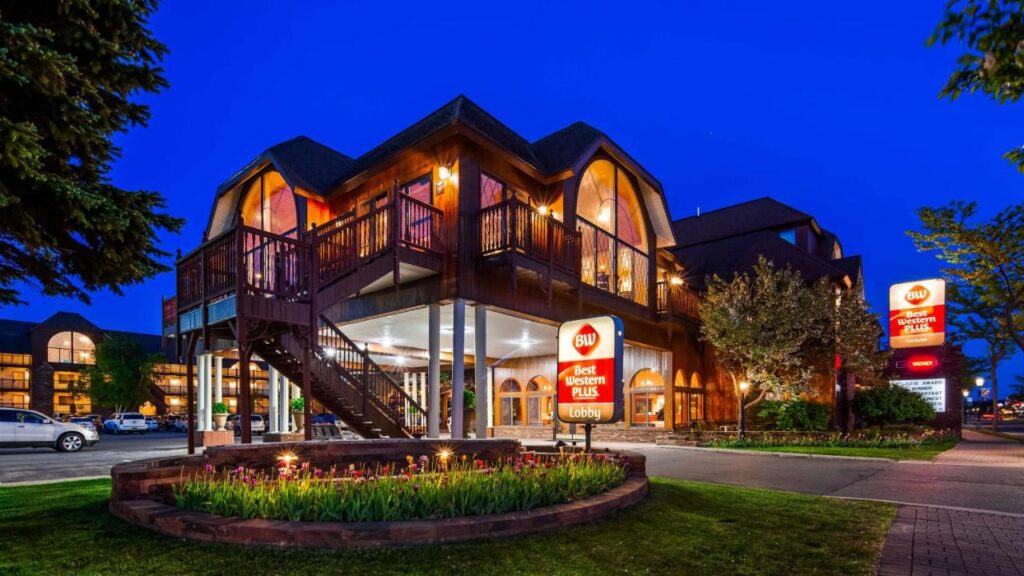 Best Western Plus Dockside Waterfront Inn - Image 1