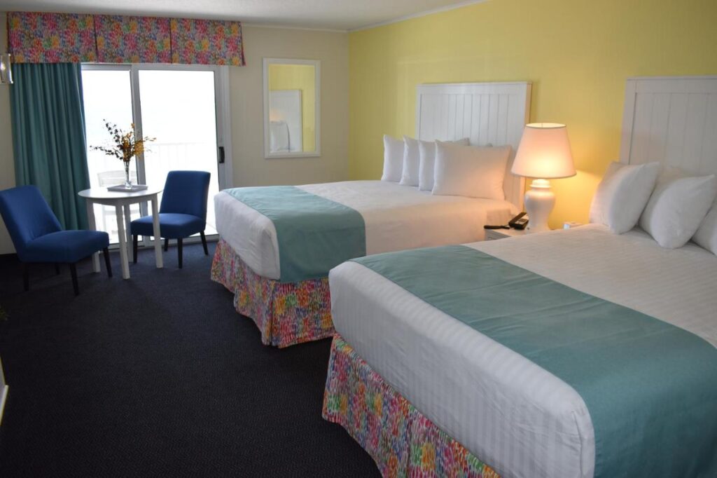 Breakers Resort - Lakeside - Image 6