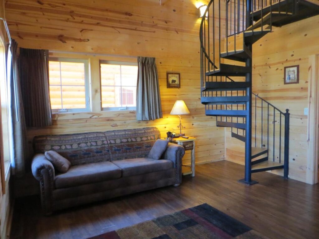 Cabins of Mackinac & Lodge - Image 6