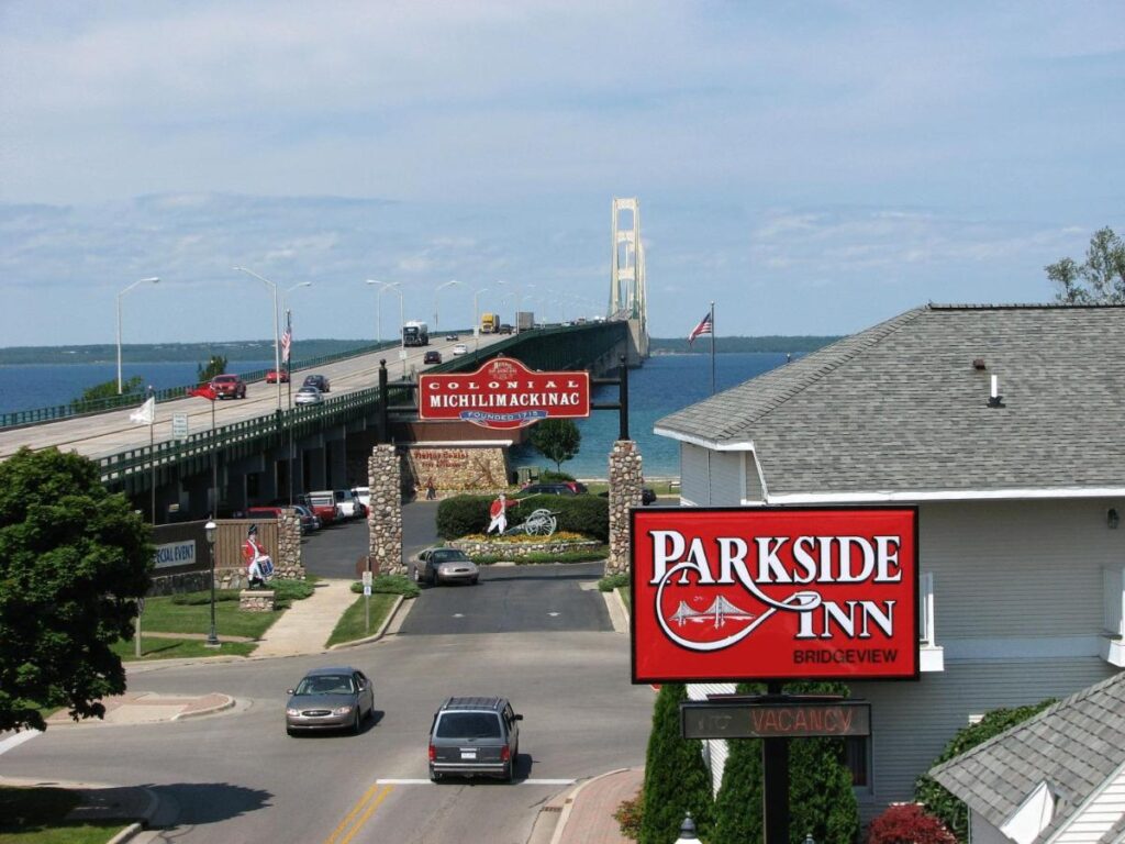 Parkside Inn Bridgeview - Image 1