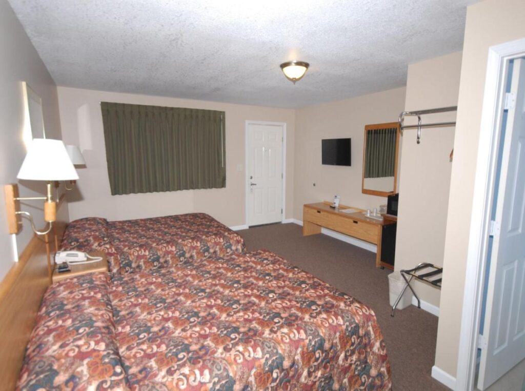Wayside Motel - Image 3