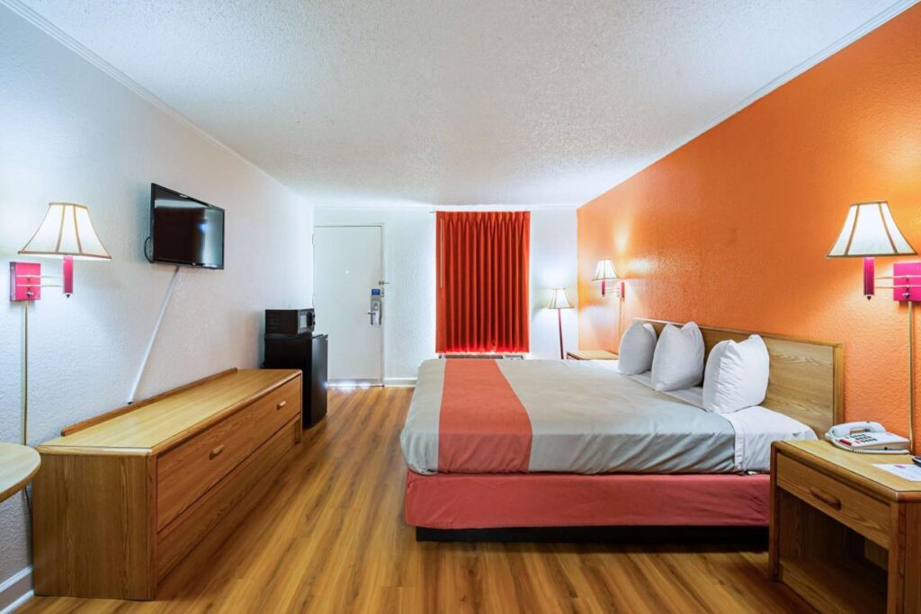 Motel 6-Perry, GA - Image 1