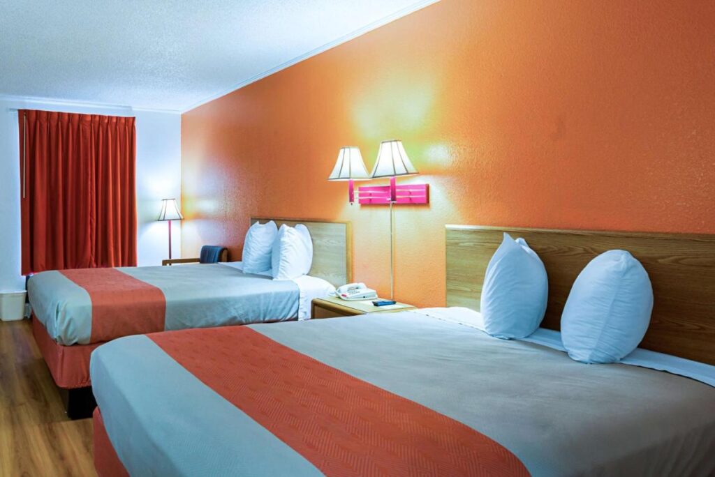 Motel 6-Perry, GA - Image 4