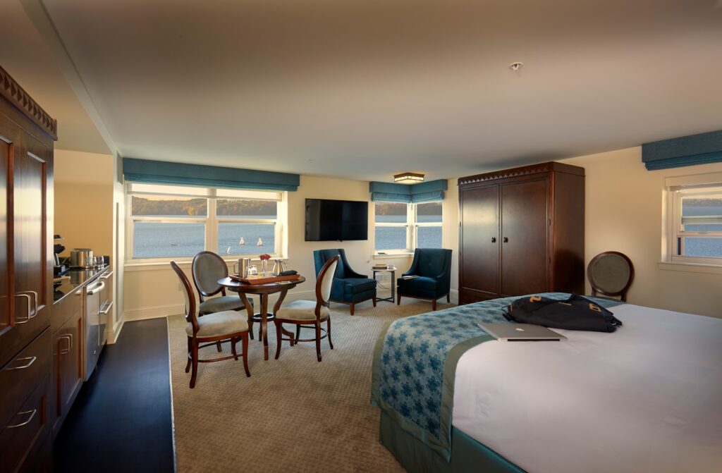 The Edgewater - Image 6