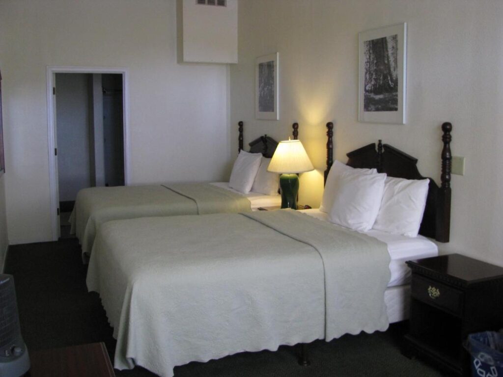 5th Street Inn - Image 2