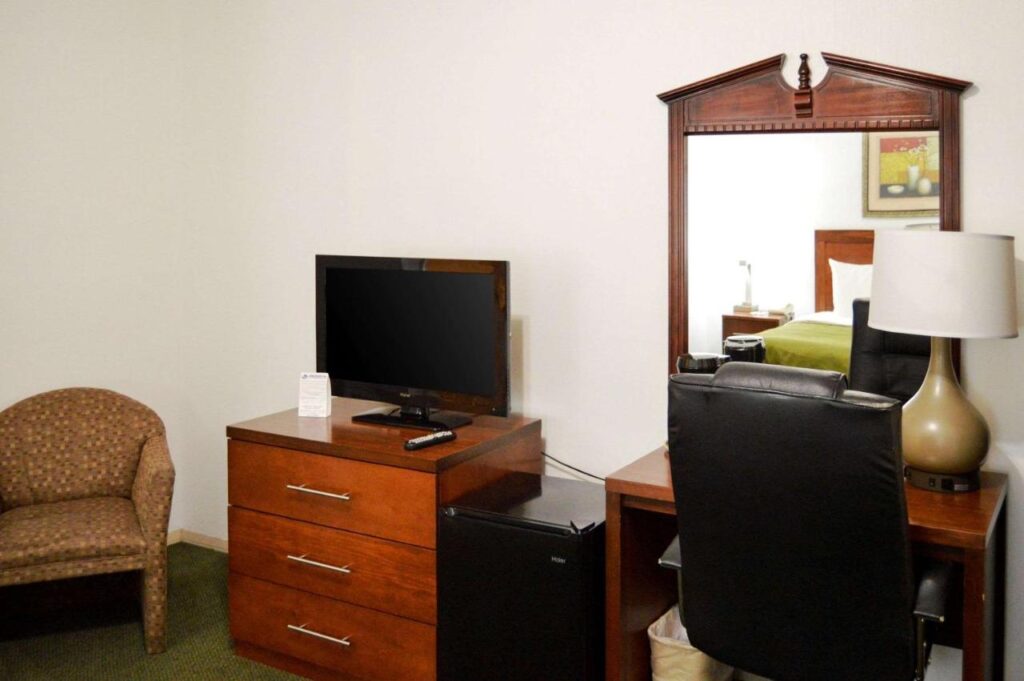 Quality Inn Yosemite Valley Gateway - Image 2