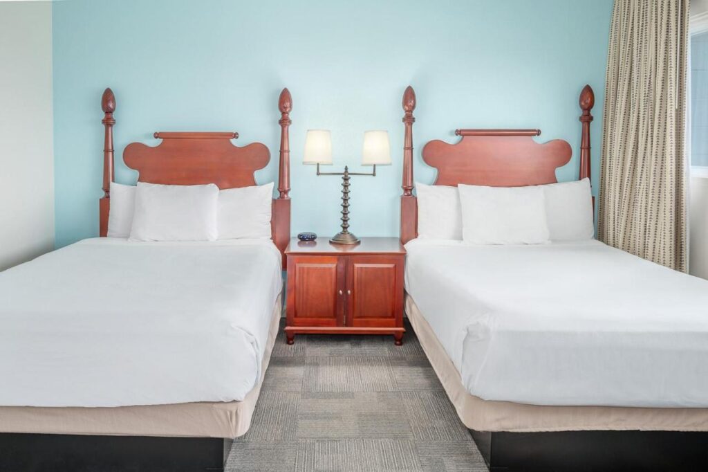 Maui Beach Hotel - Image 2