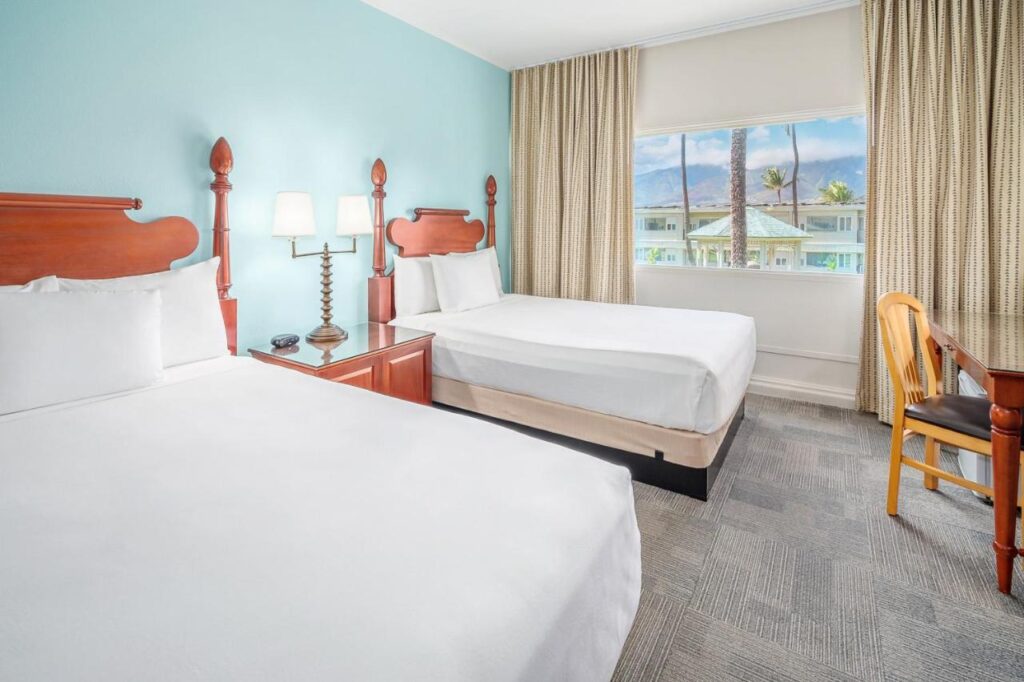 Maui Beach Hotel - Image 4