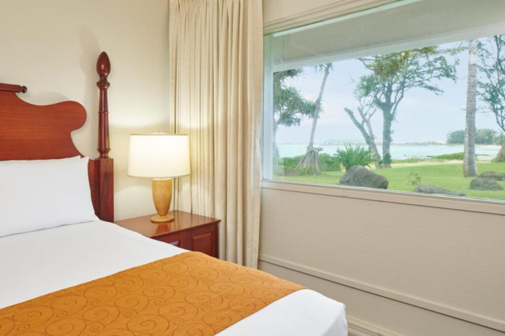 Maui Beach Hotel - Image 6