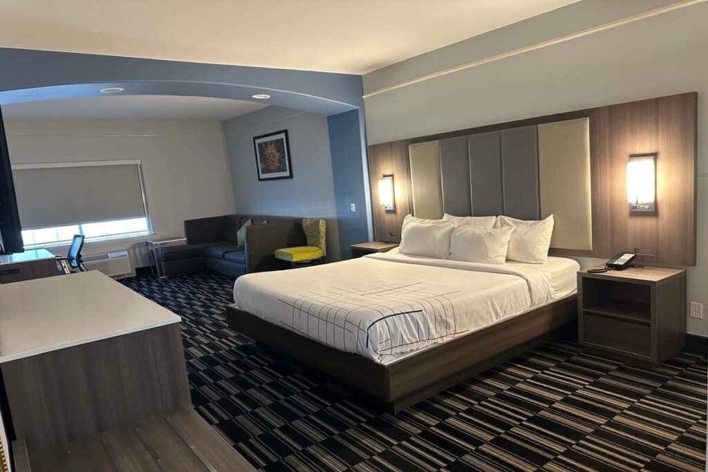 La Quinta by Wyndham Alamo-McAllen East - Image 2
