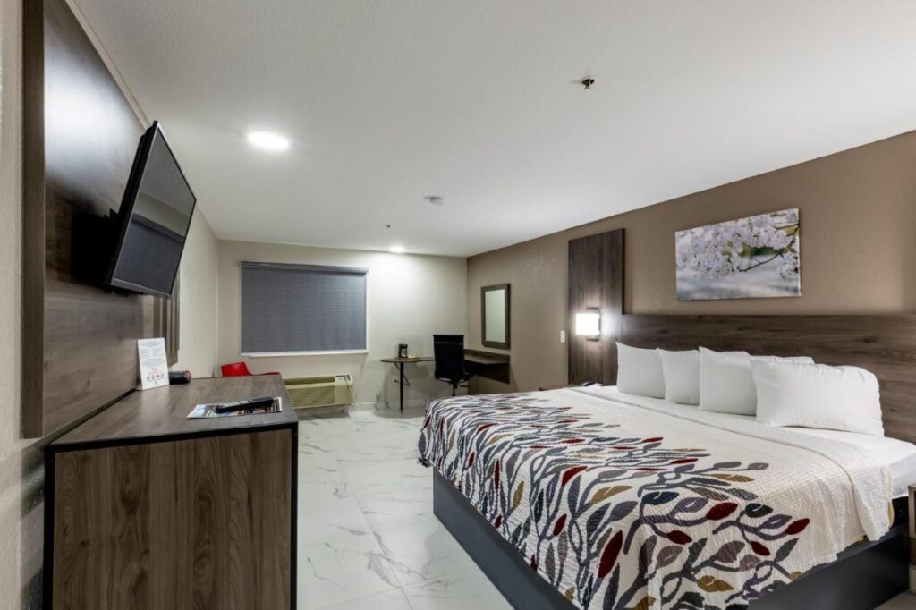 Red Roof Inn Pharr - McAllen - Image 2