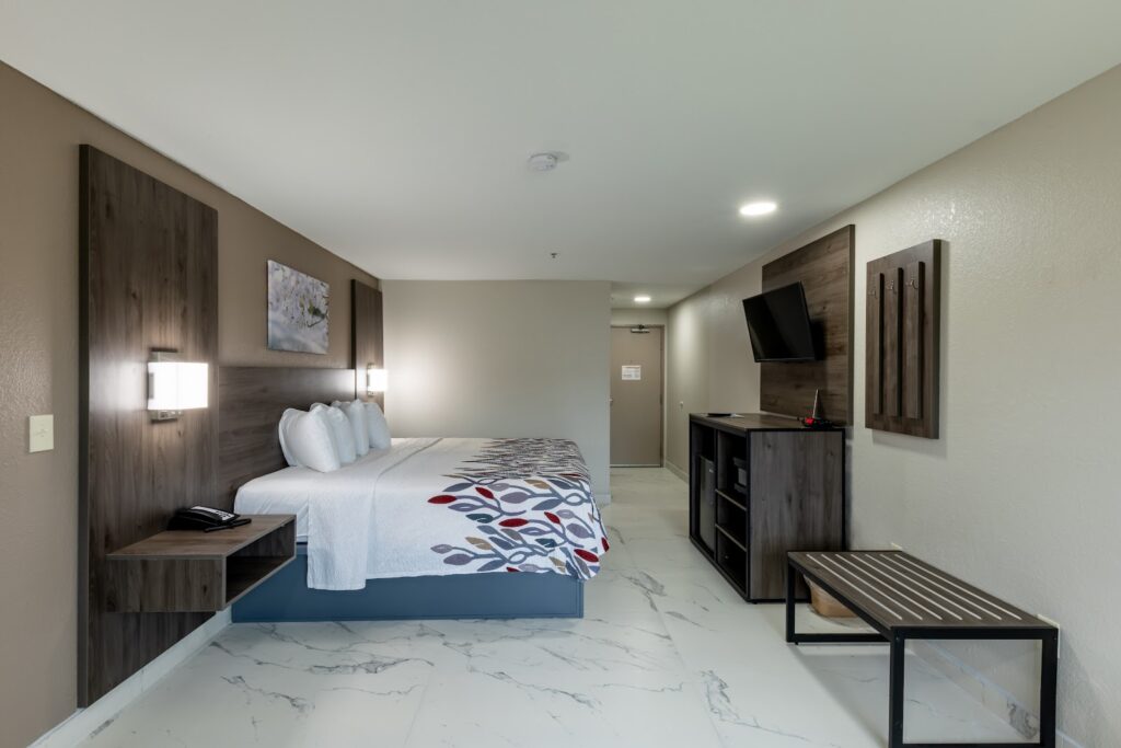Red Roof Inn Pharr - McAllen - Image 6