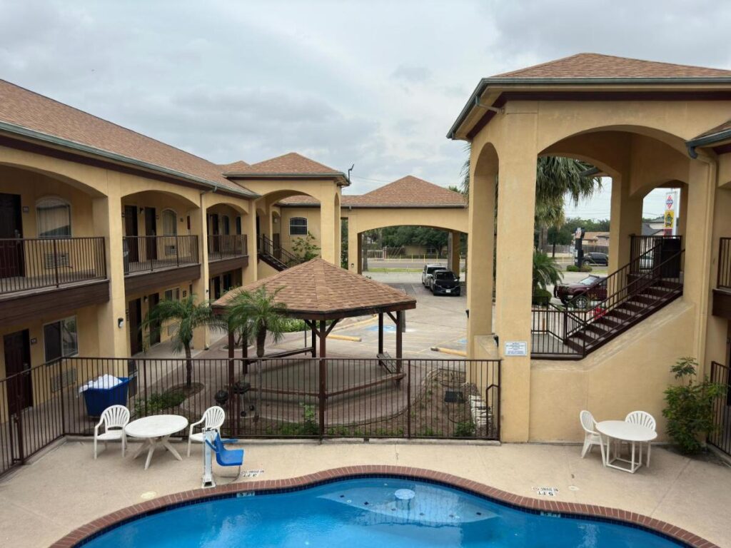 Texas Inn and Suites RGV - Image 1