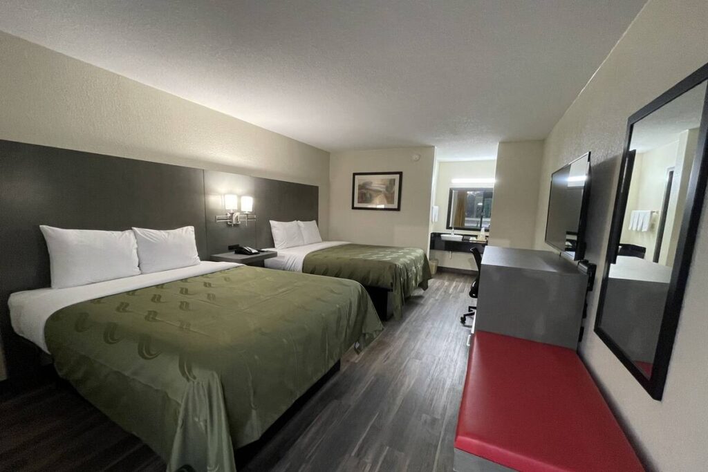 Dreamland Inn - Image 2