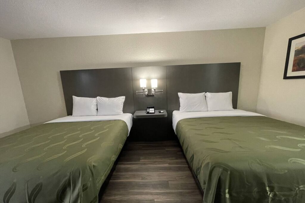 Dreamland Inn - Image 4