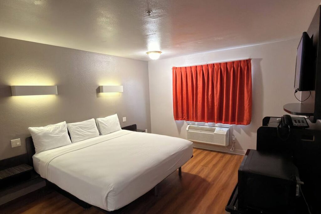 Motel 6-Apache Junction, AZ - Image 2