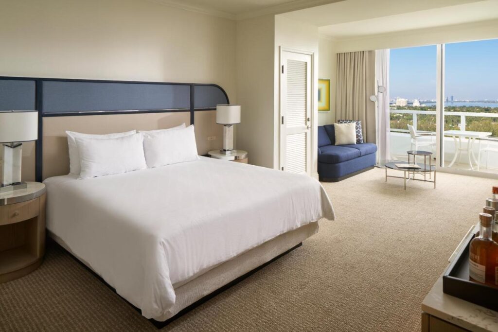 Fontainebleau Miami Beach - Image 2