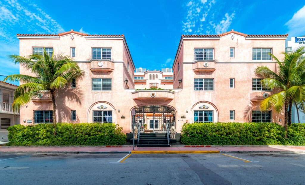 Secret Garden Miami Beach - Image 1