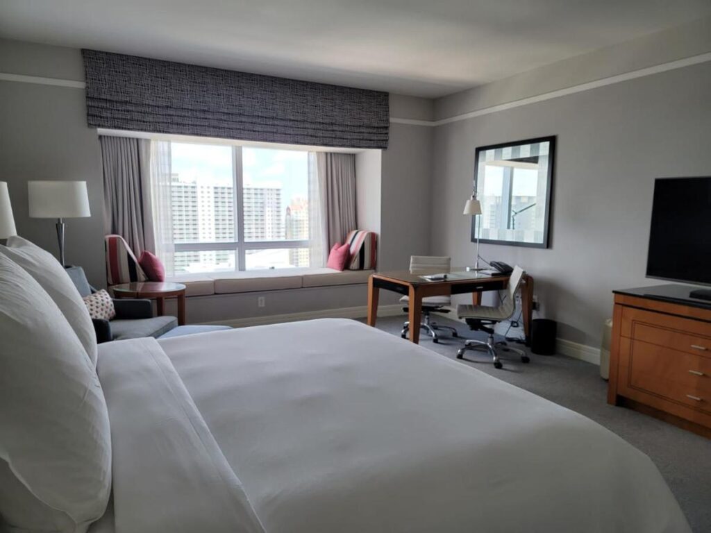 Four Seasons Studio - Privately Owned Unit - Image 1