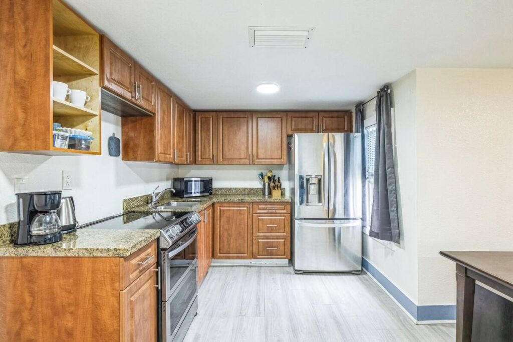 Miami House - Image 4