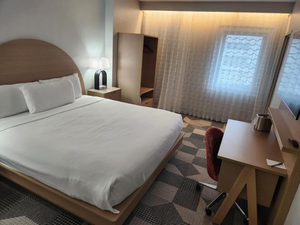 Miami International Airport Hotel - Image 2
