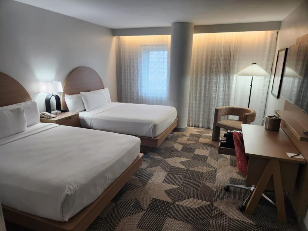 Miami International Airport Hotel - Image 5