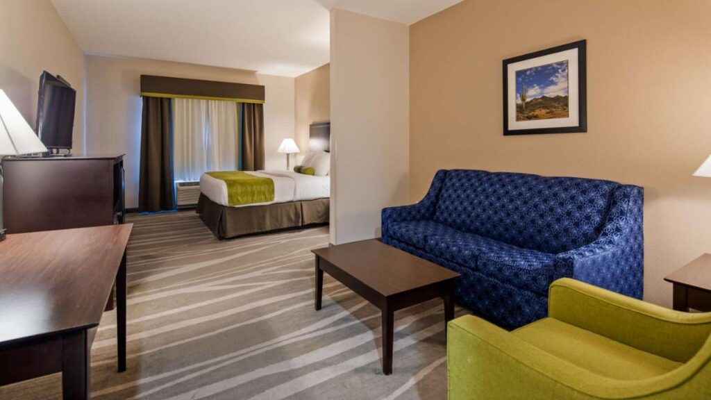 Best Western Plus Denver City Hotel & Suites - Image 6