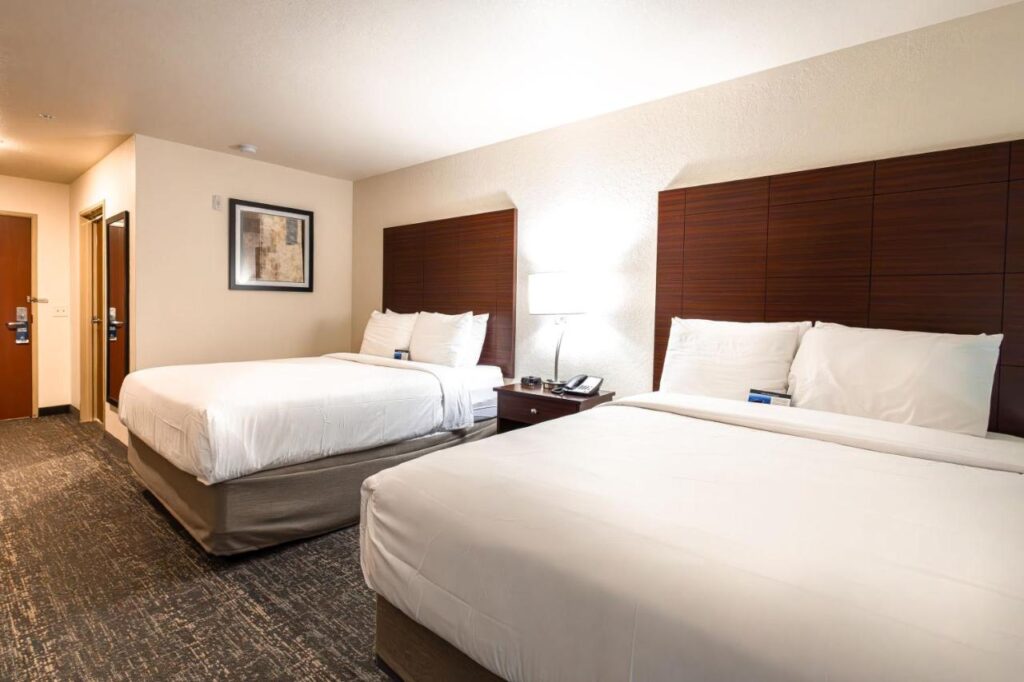 Cobblestone Inn & Suites - Big Lake - Image 2