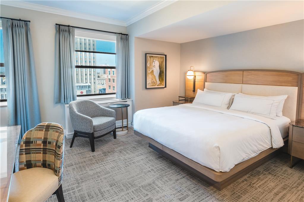 Hilton Milwaukee - Image 5