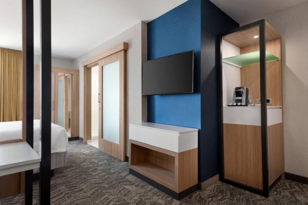 SpringHill Suites by Marriott Milwaukee West/Wauwatosa - Image 6