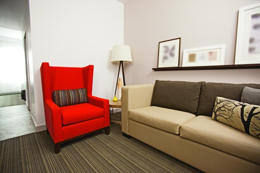 Country Inn & Suites by Radisson, Bloomington at Mall of America, MN - Image 4