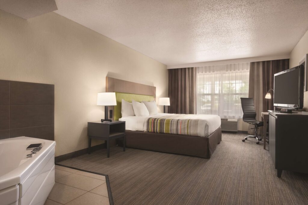 Country Inn & Suites by Radisson, Cottage Grove, MN - Image 6