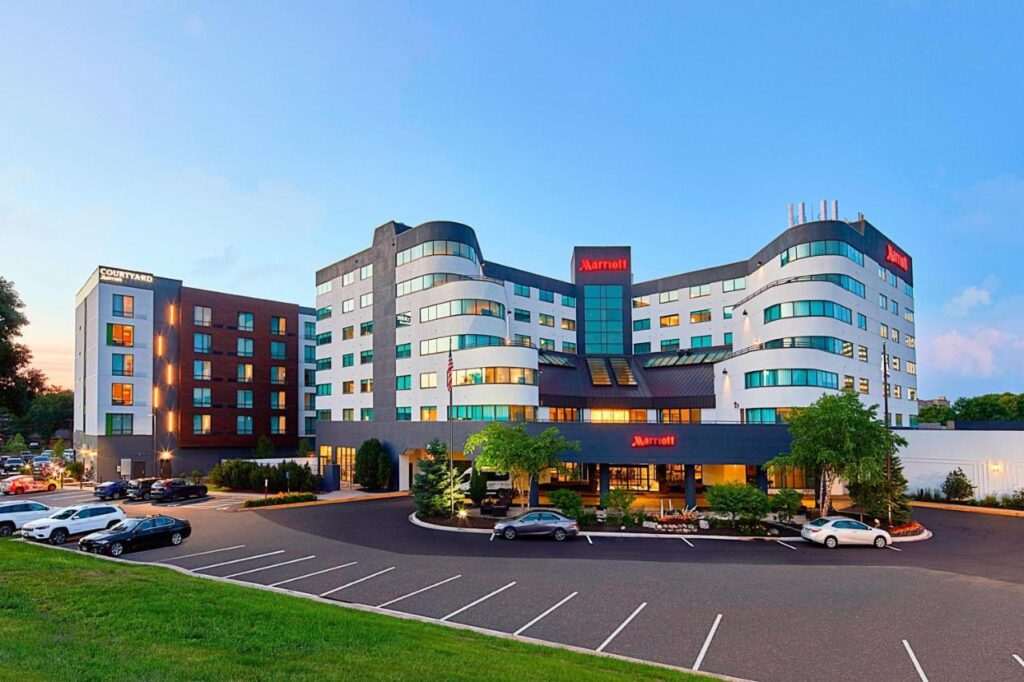 Minneapolis Marriott West - Image 1