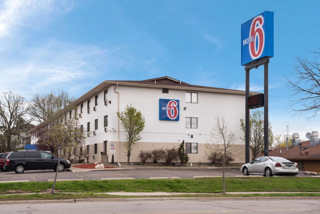 Motel 6-Saint Paul, MN - I-94 - Image 5