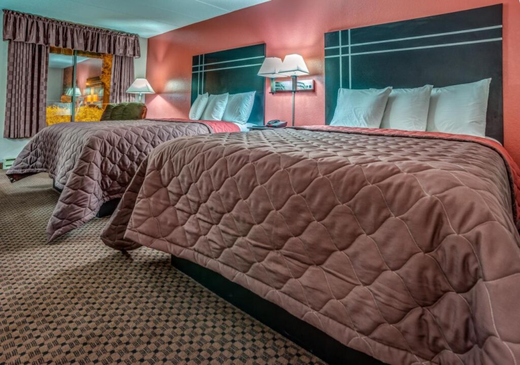 Prime Rate Inn - Image 4
