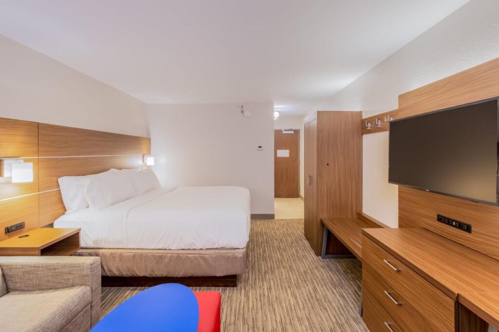 Holiday Inn Express Orange Beach - On The Beach by IHG - Image 2