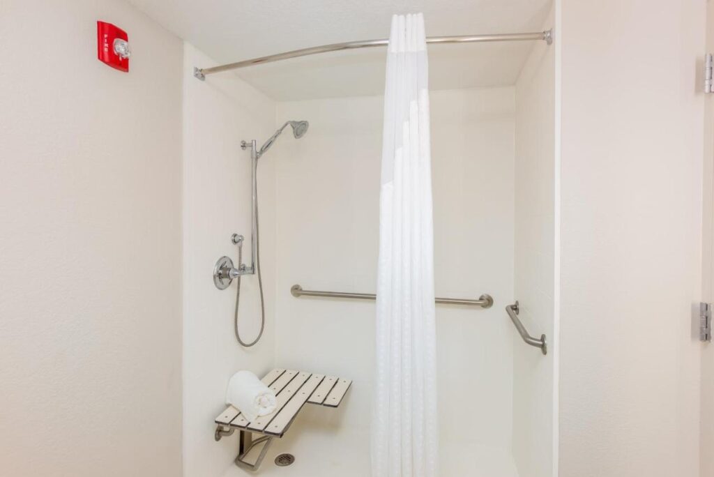 Holiday Inn Express Orange Beach - On The Beach by IHG - Image 3