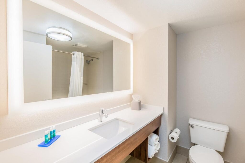 Holiday Inn Express Orange Beach - On The Beach by IHG - Image 5