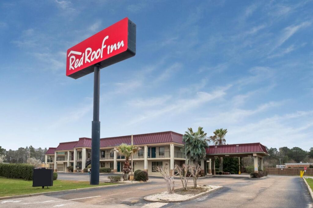 Red Roof Inn Mobile North – Saraland - Image 1