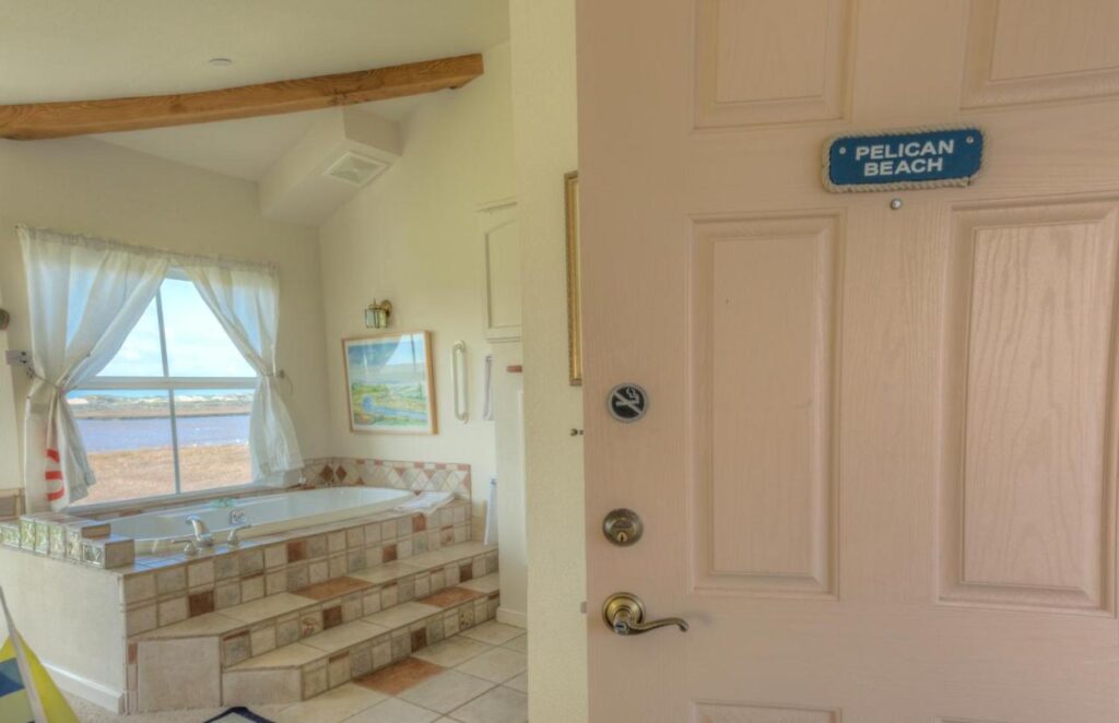 Captain's Inn at Moss Landing - Image 5