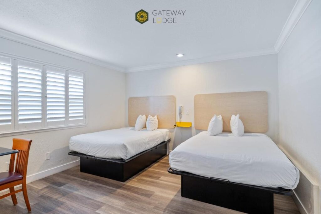 Gateway Lodge - Image 5