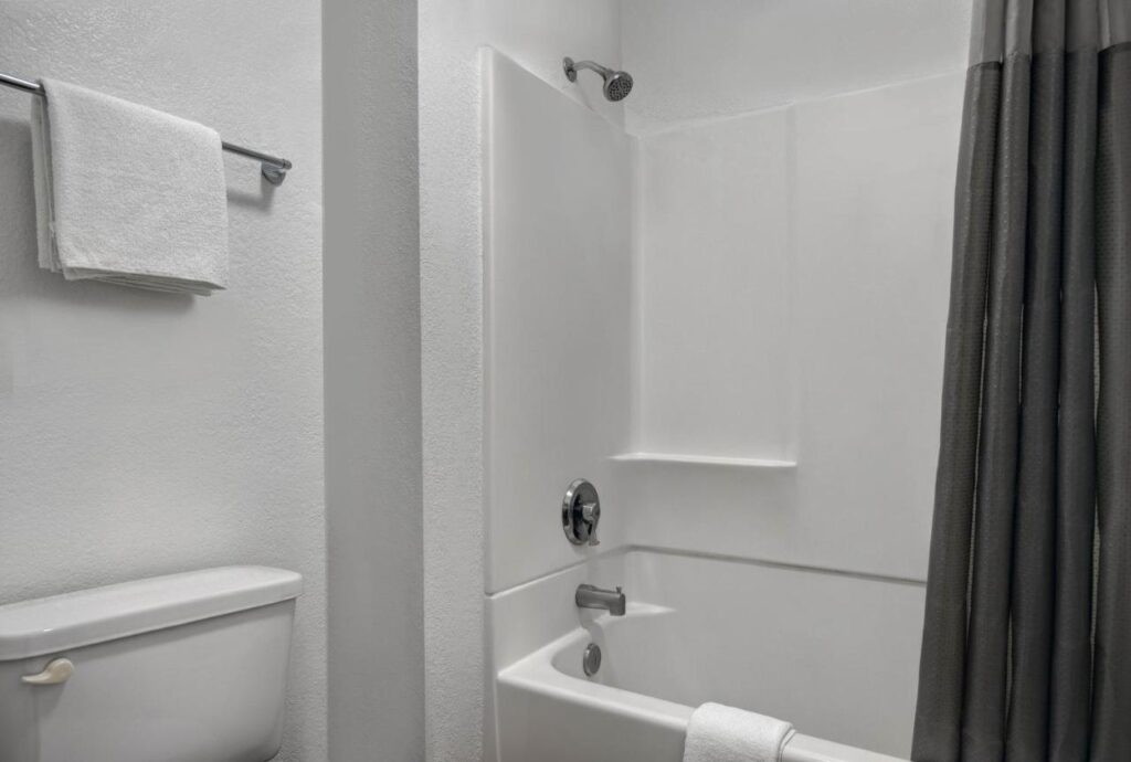 Motel 6-Marina, CA - Monterey - Image 3
