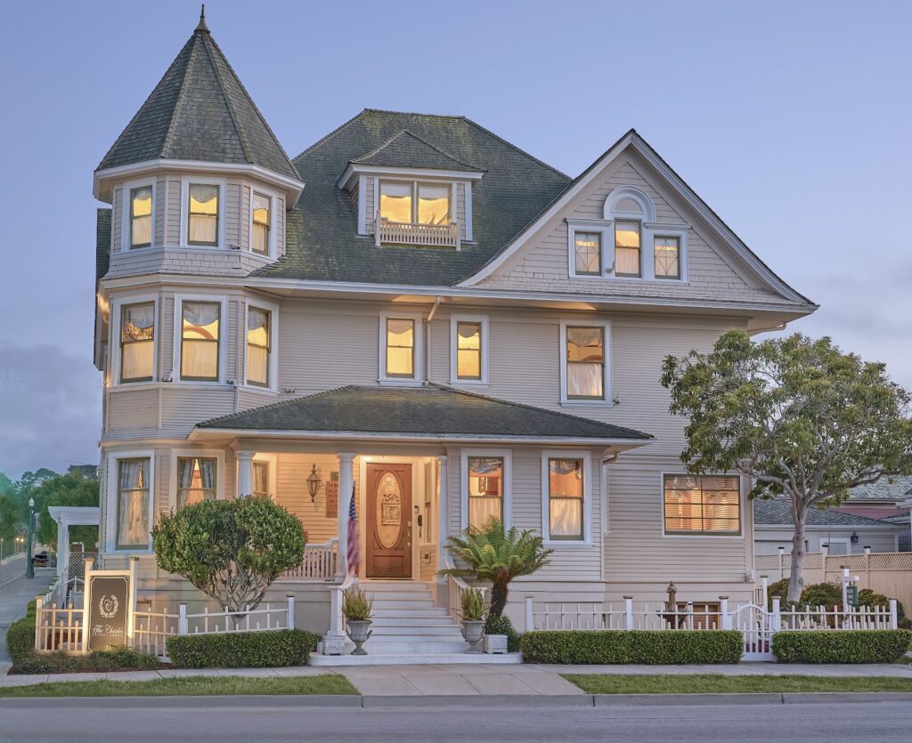 Pacific Grove Inn - Image 5