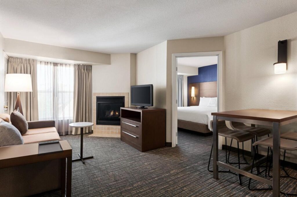 Residence Inn by Marriott Salinas Monterey - Image 2