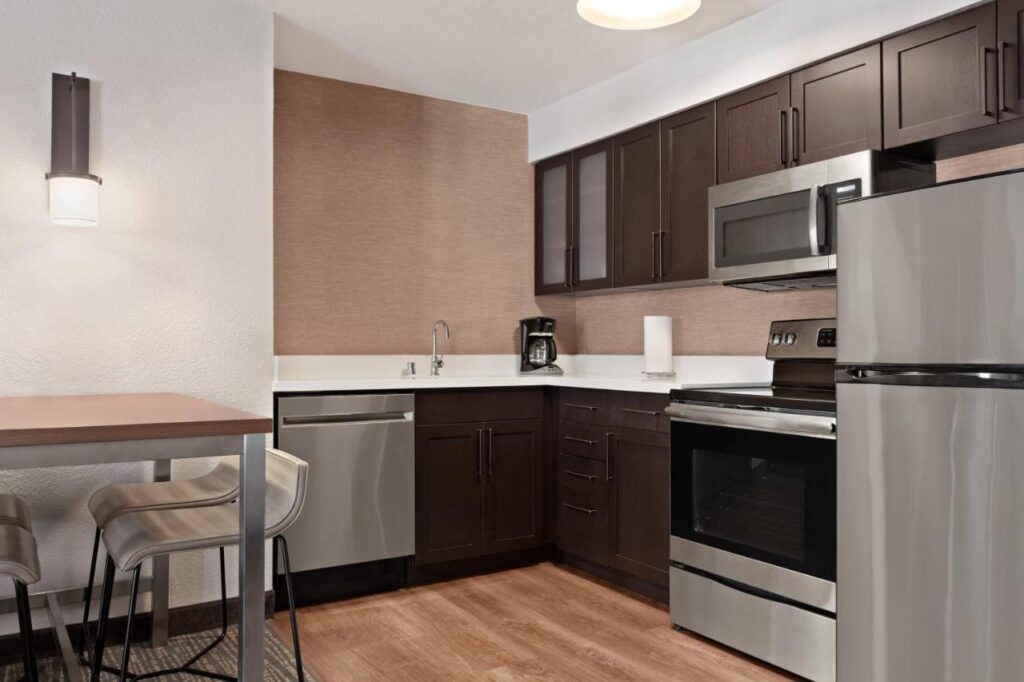 Residence Inn by Marriott Salinas Monterey - Image 3