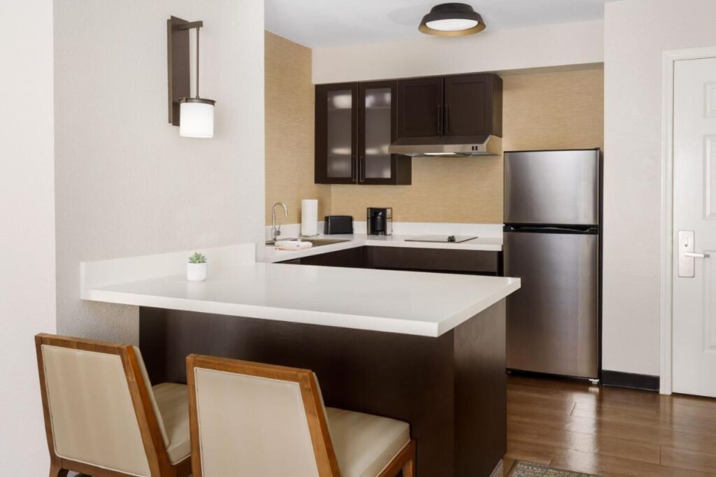 Residence Inn by Marriott Salinas Monterey - Image 4
