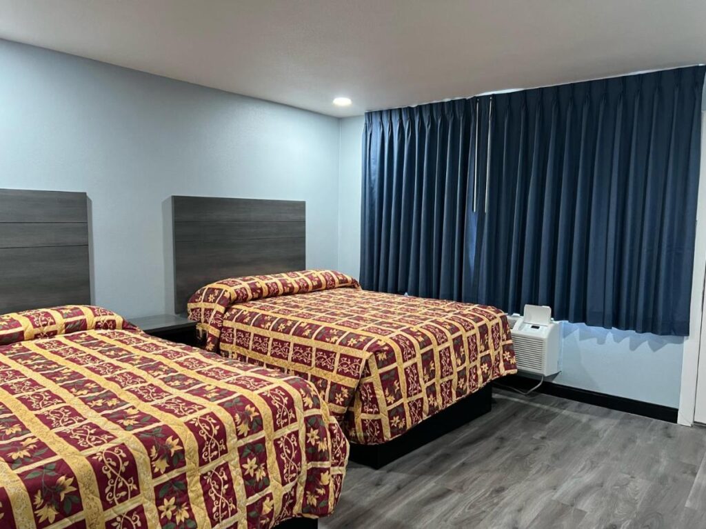 Travel Inn Gilroy - Image 1