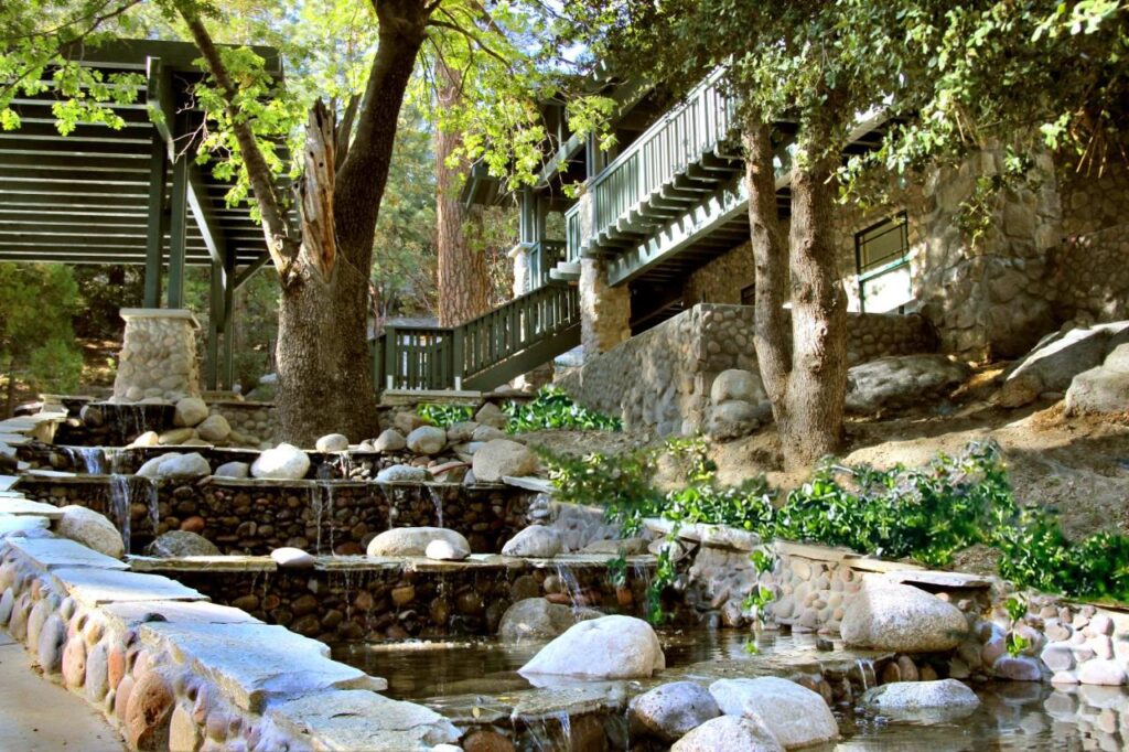 The Grand Idyllwild Lodge - Image 1